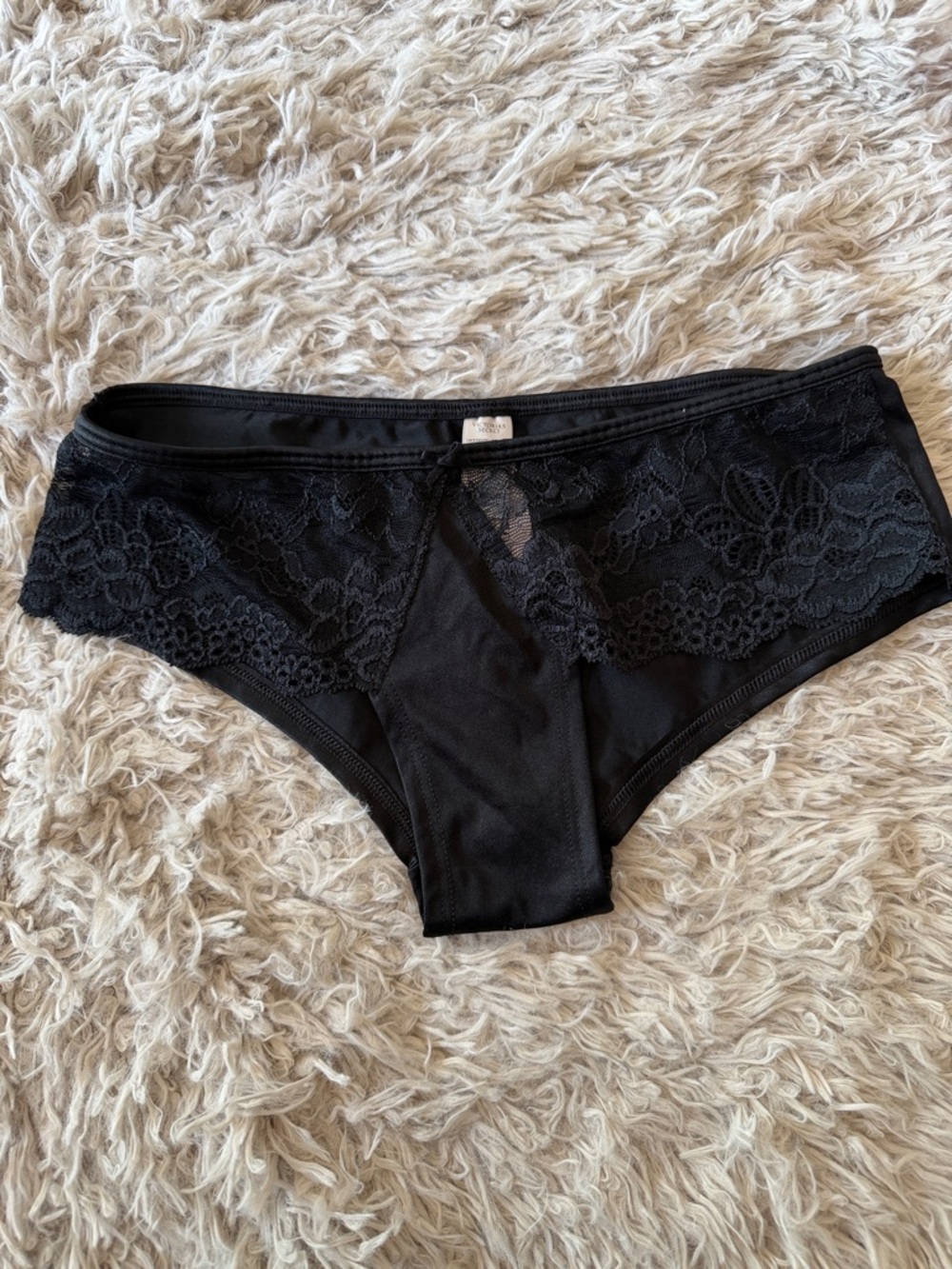 NWT Victoria's Secret Silky Soft Black with Lace Hiphugger Panty Small